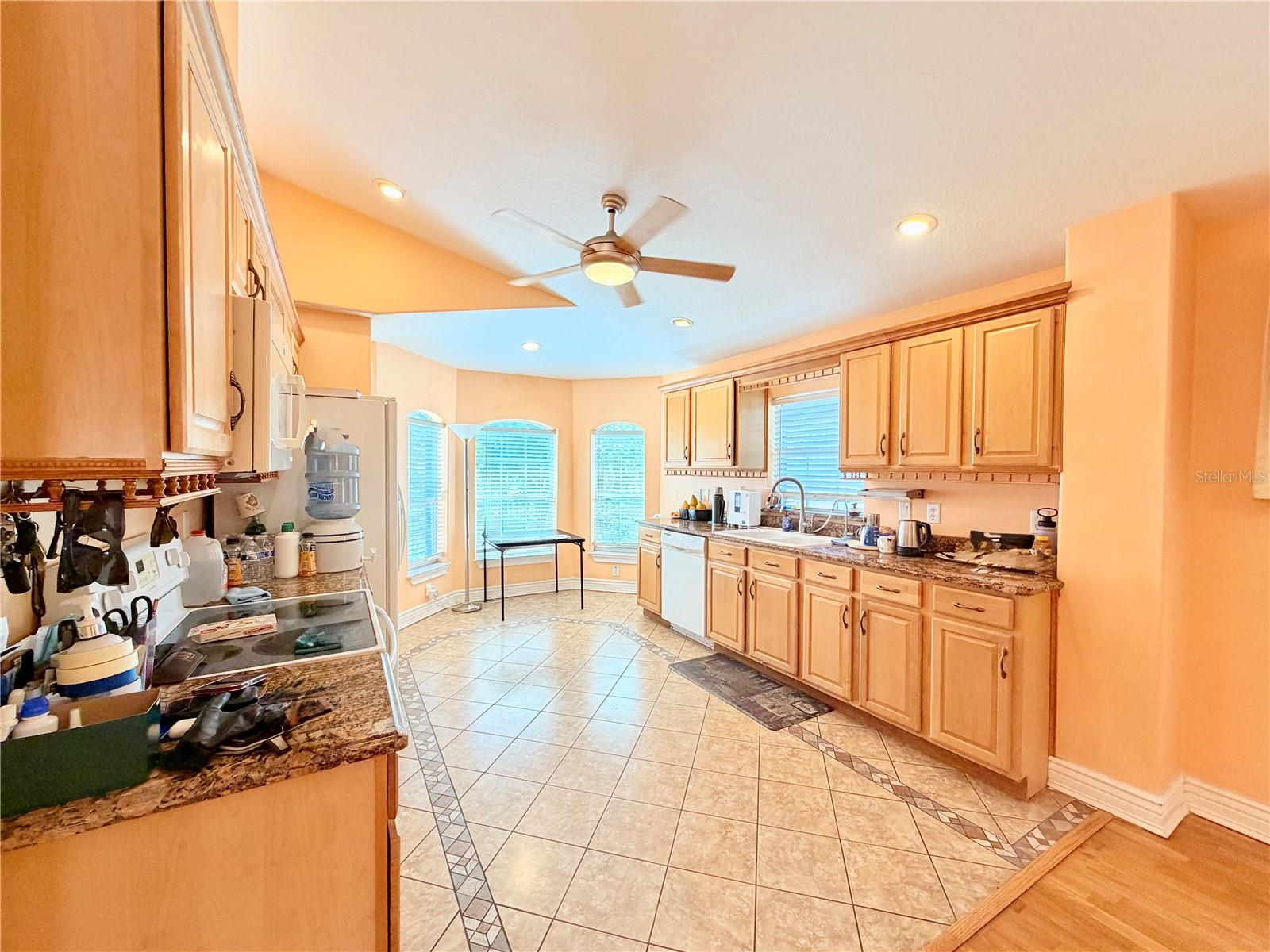 Image 16 of 45 For 1150 Oakwood Drive