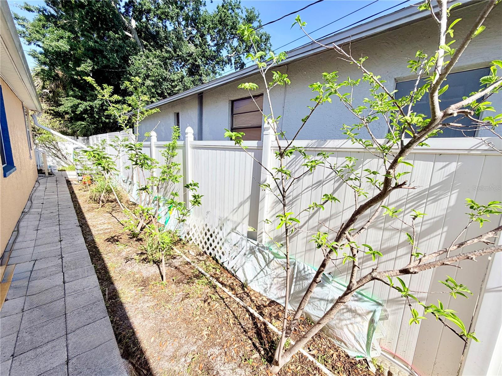 Image 37 of 45 For 1150 Oakwood Drive