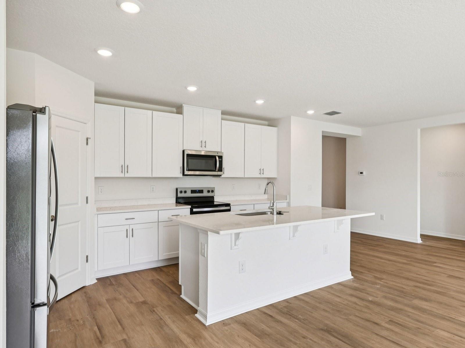 Image 11 of 21 For 12574 Hourglass Way