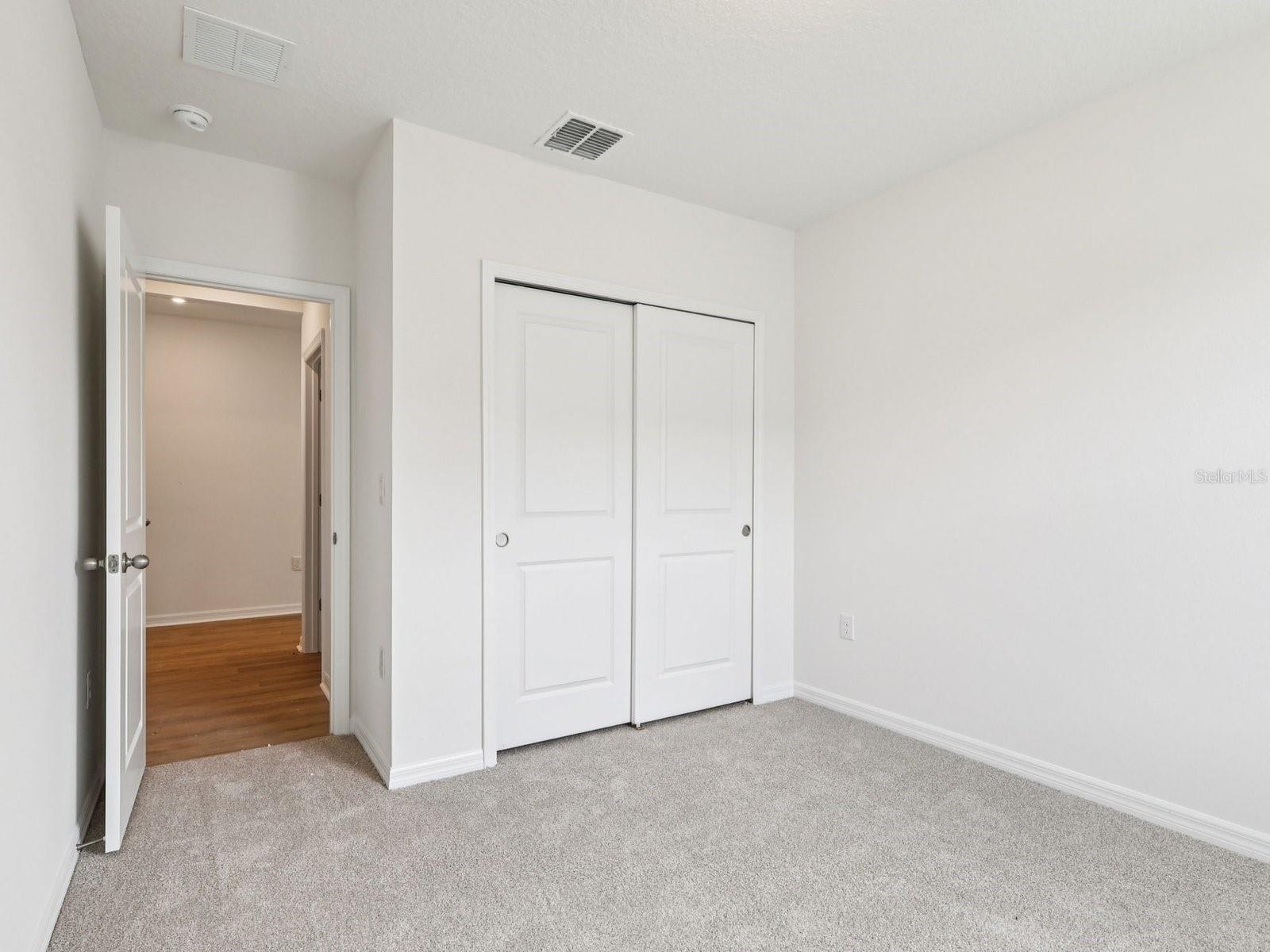 Image 18 of 21 For 12574 Hourglass Way