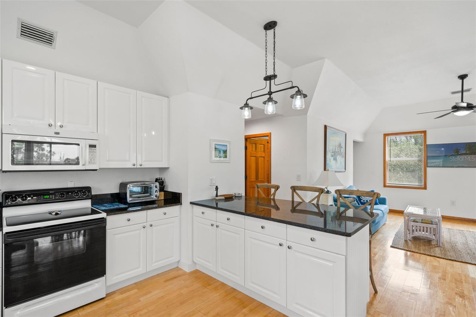 Image 21 of 58 For 1566 Indian Bay Road