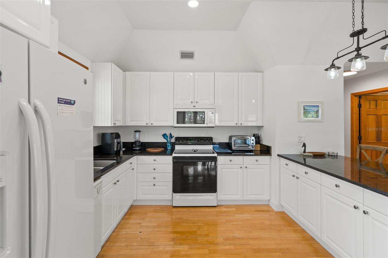 Image 22 of 58 For 1566 Indian Bay Road