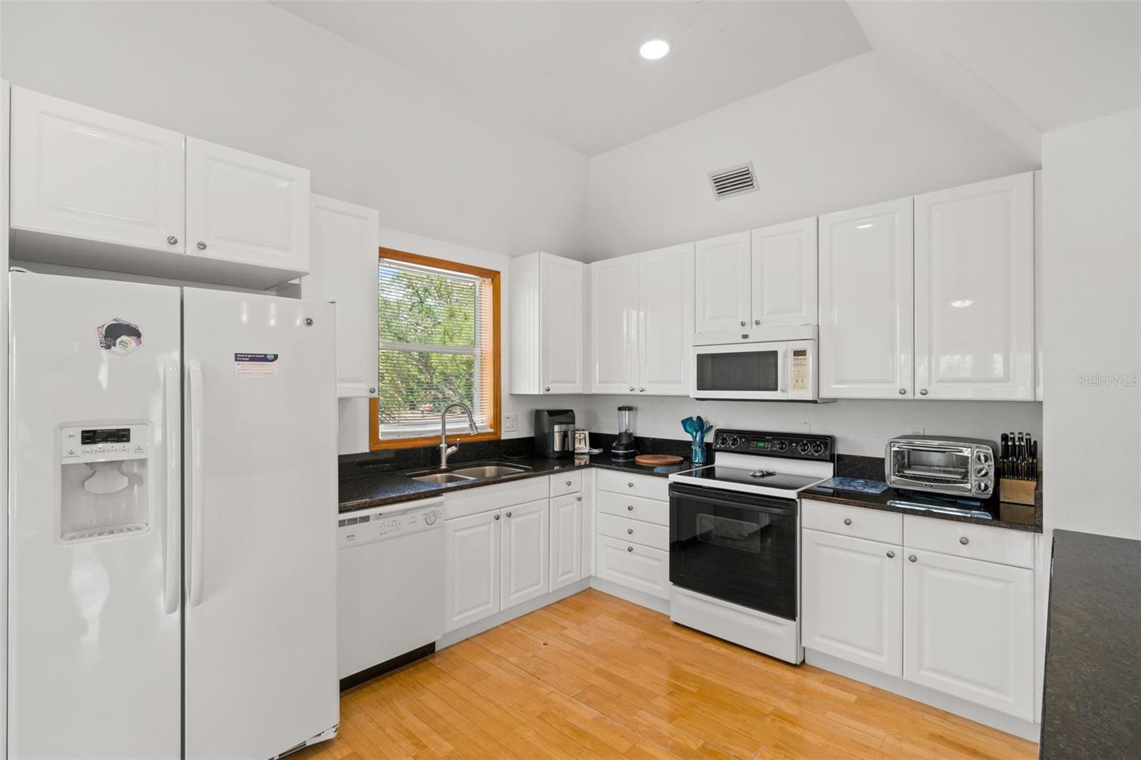 Image 23 of 58 For 1566 Indian Bay Road