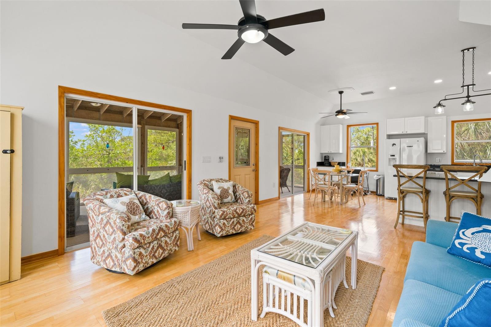 Image 25 of 58 For 1566 Indian Bay Road