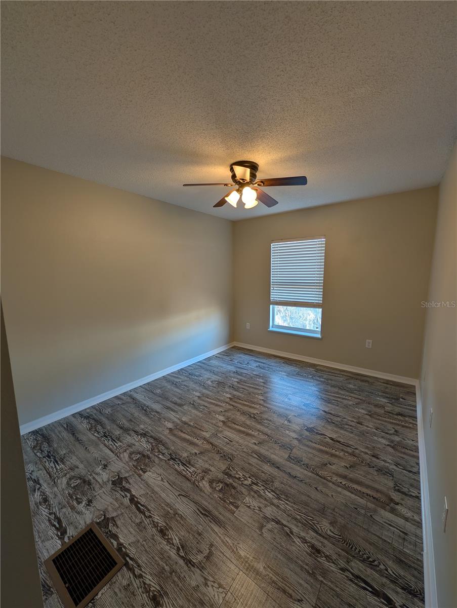 Image 22 of 26 For 4630 Ashburn Square Drive