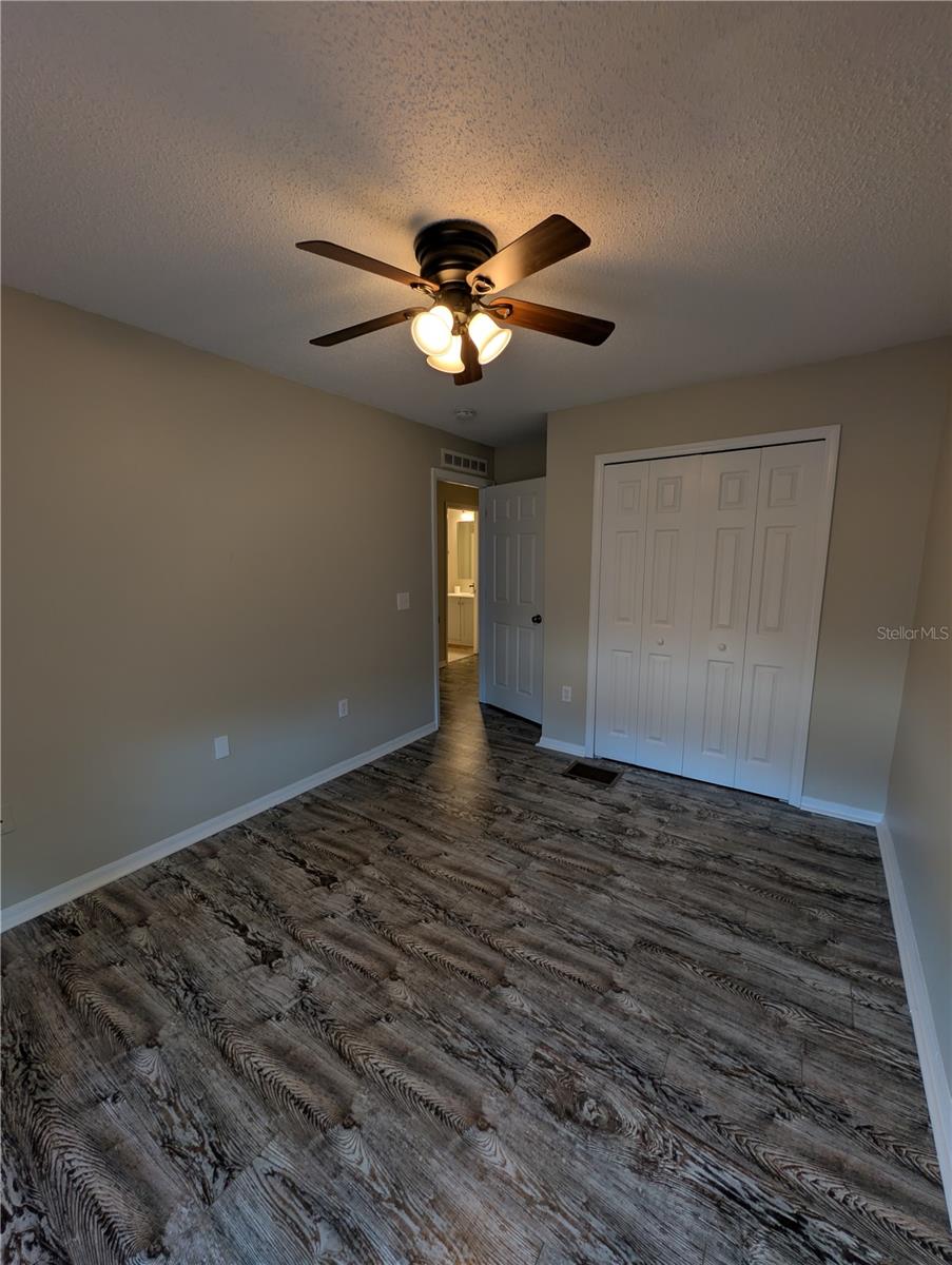 Image 23 of 26 For 4630 Ashburn Square Drive