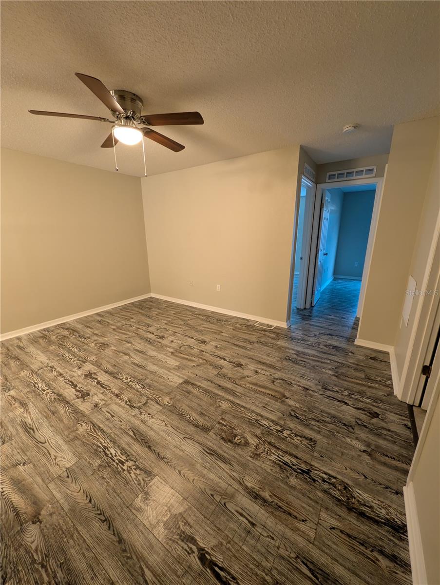 Image 25 of 26 For 4630 Ashburn Square Drive