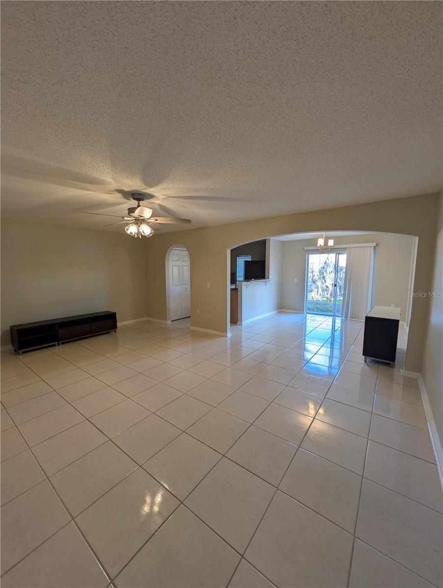 Image 7 of 26 For 4630 Ashburn Square Drive