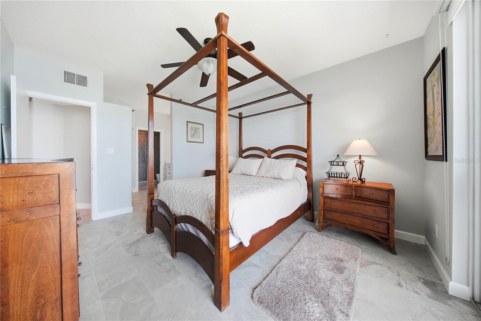 Image 16 of 49 For 8021 Sailboat Key Boulevard S 302