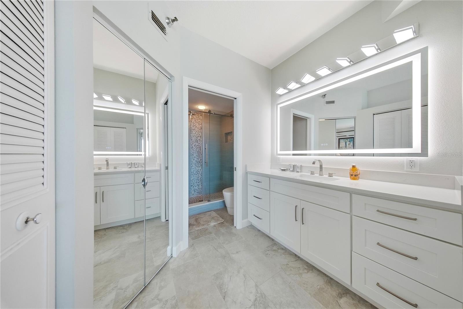 Image 20 of 49 For 8021 Sailboat Key Boulevard S 302