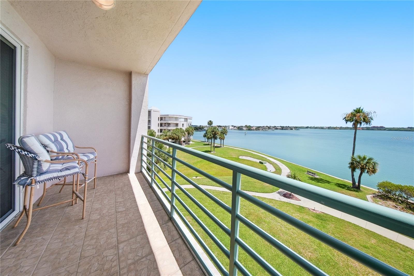 Image 23 of 49 For 8021 Sailboat Key Boulevard S 302