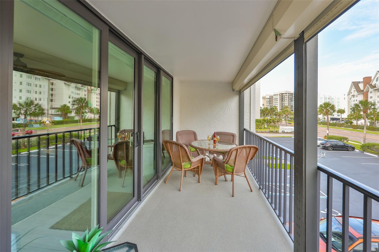 Image 32 of 40 For 1581 Gulf Boulevard 103n