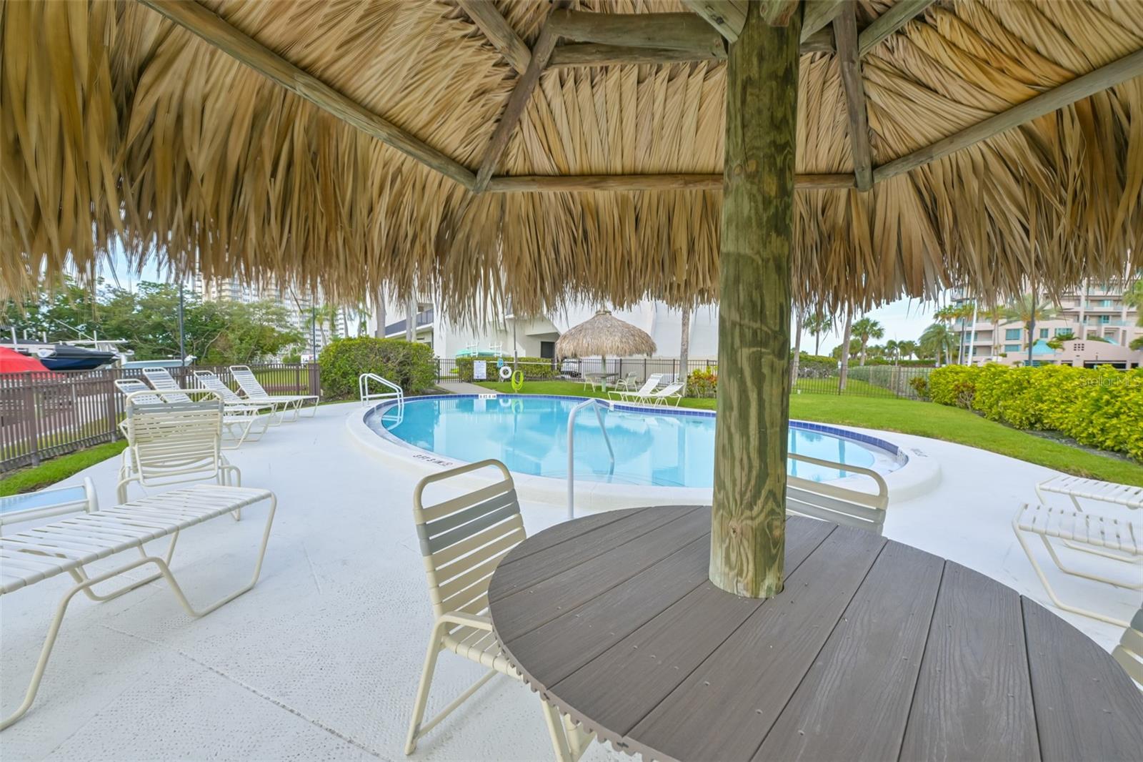 Image 35 of 40 For 1581 Gulf Boulevard 103n