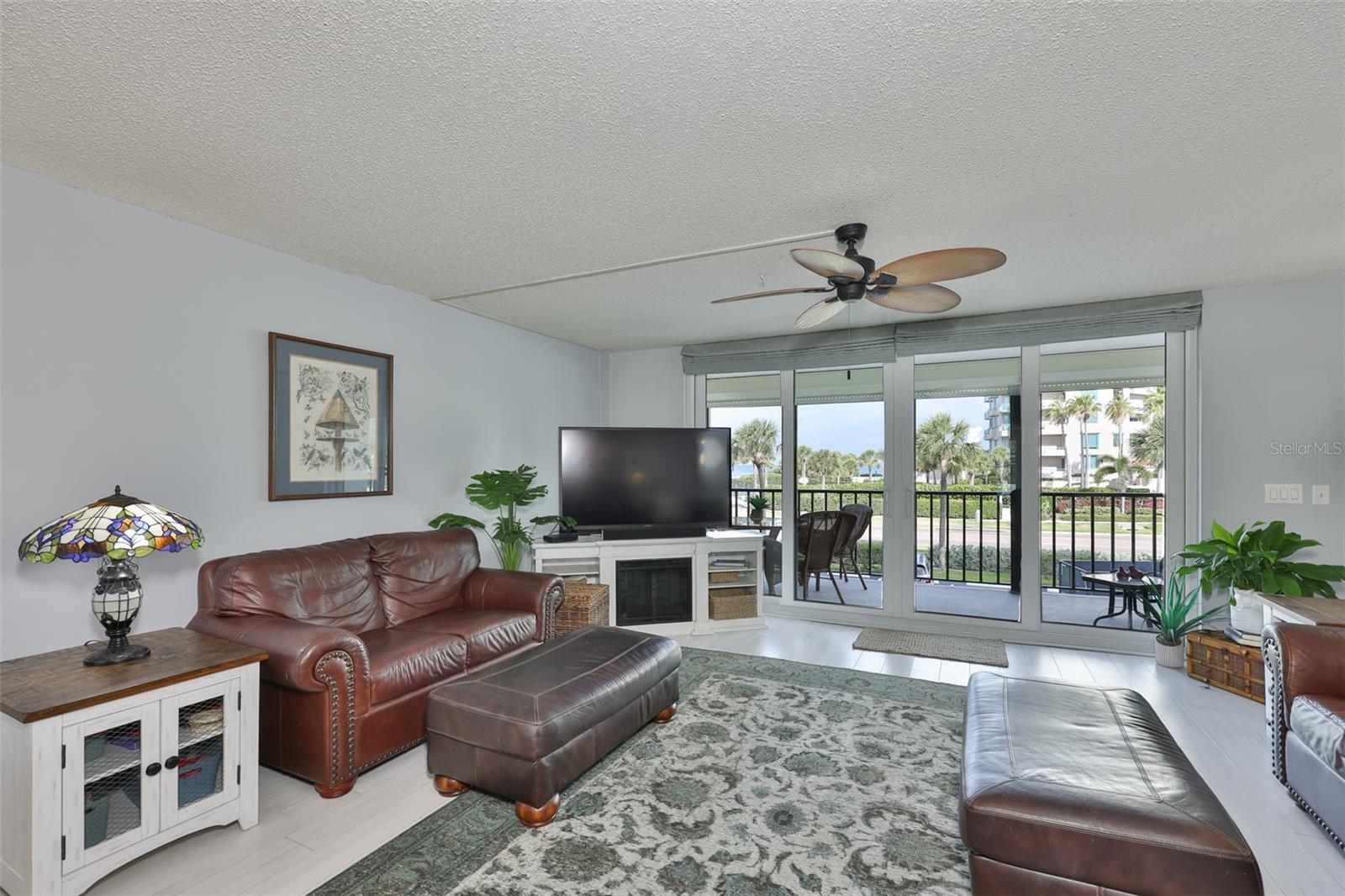 Image 7 of 40 For 1581 Gulf Boulevard 103n