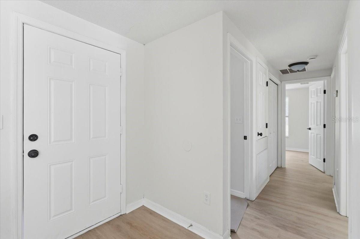 Image 10 of 27 For 2515 Hebb Road