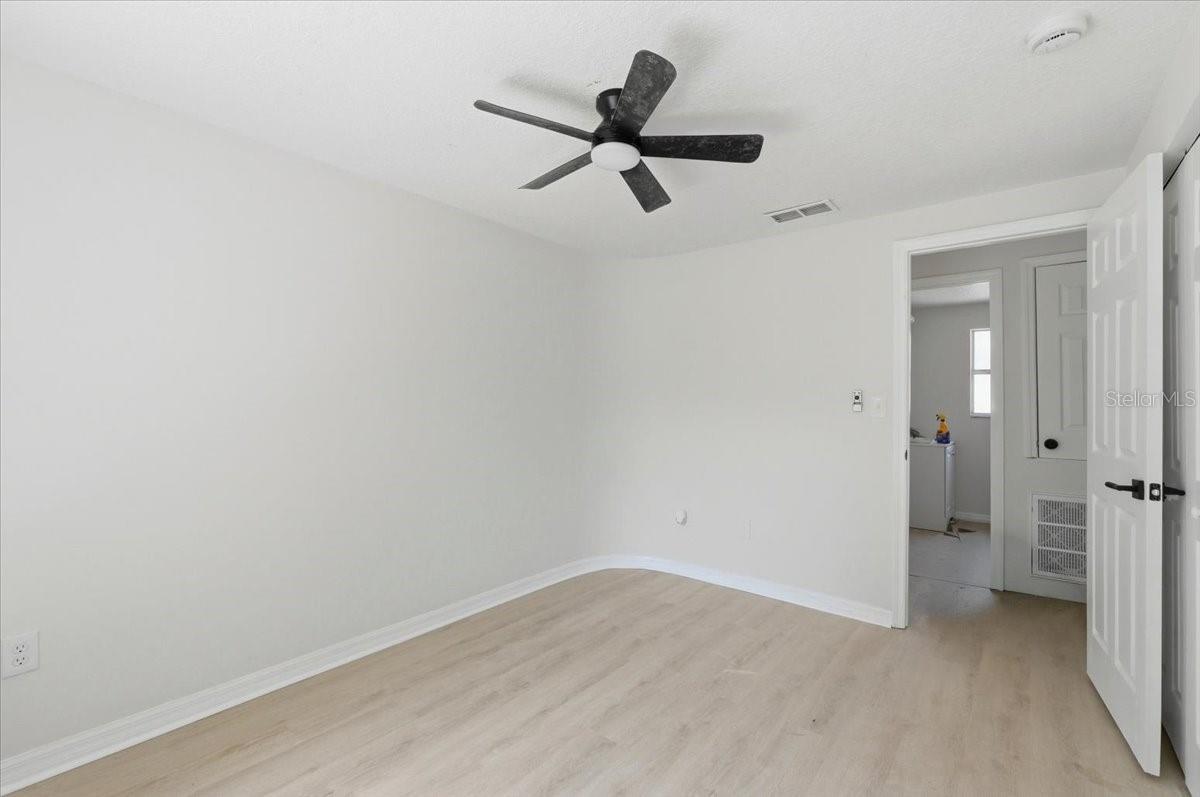 Image 22 of 27 For 2515 Hebb Road