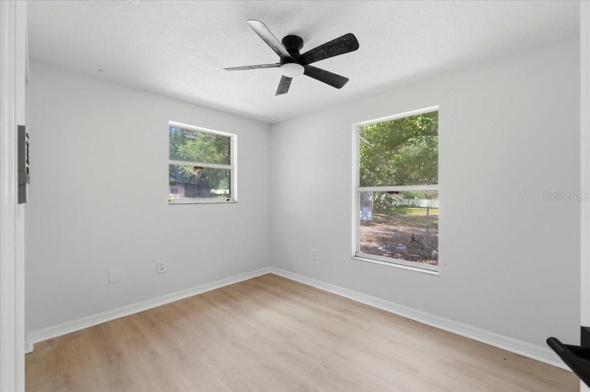 Image 25 of 27 For 2515 Hebb Road