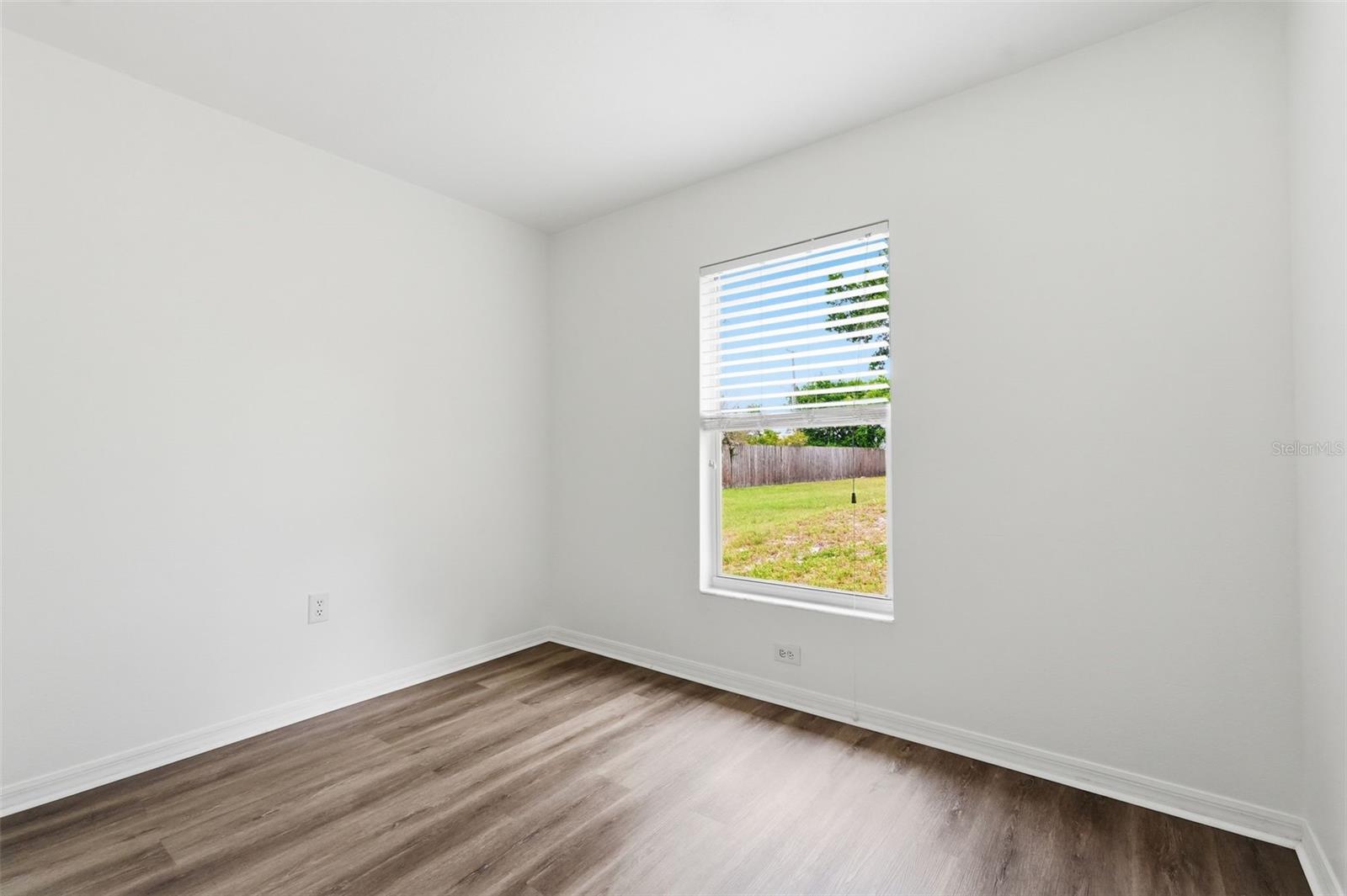 Image 18 of 50 For 4907 Bradford Lane