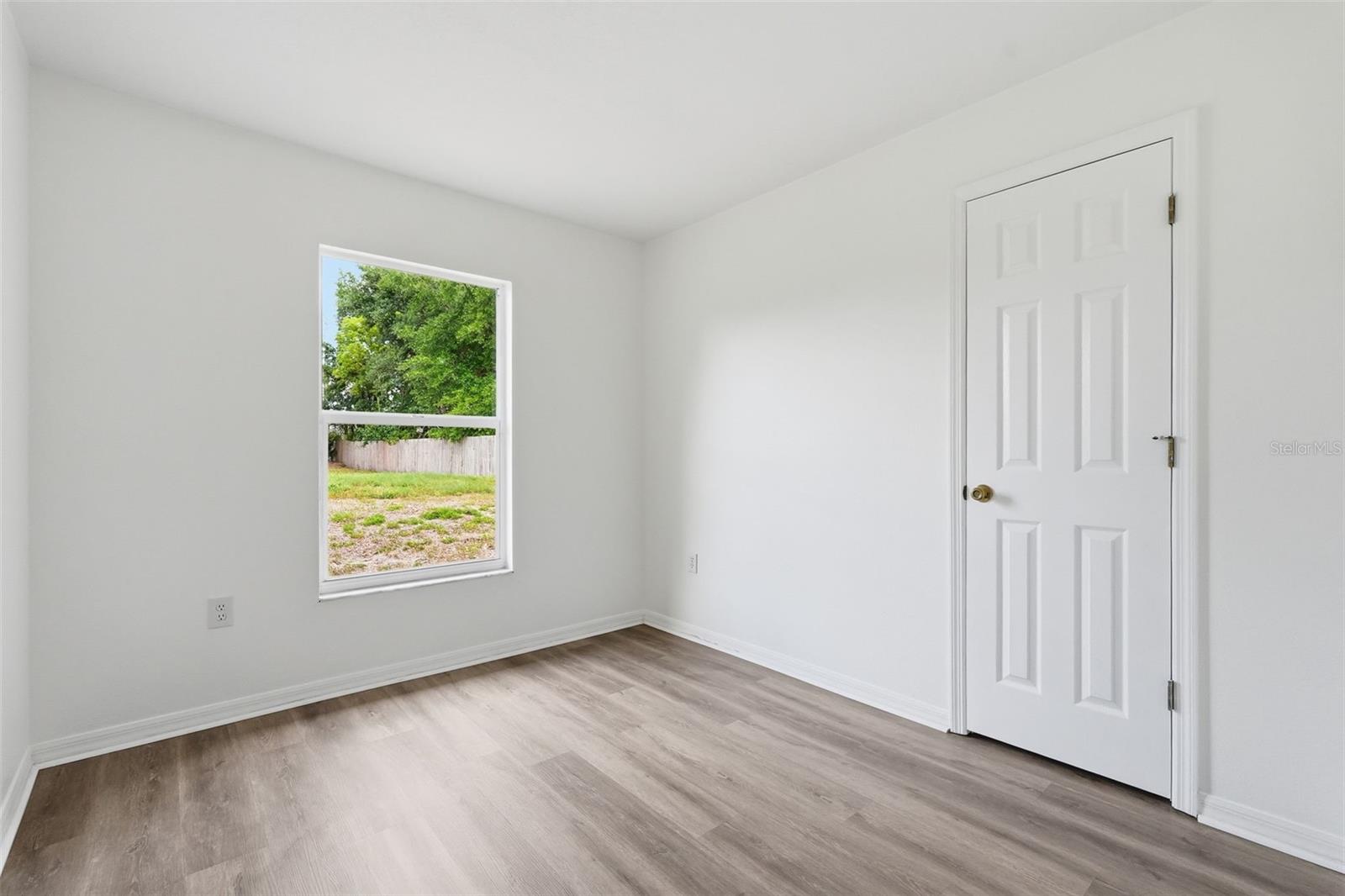 Image 21 of 50 For 4907 Bradford Lane