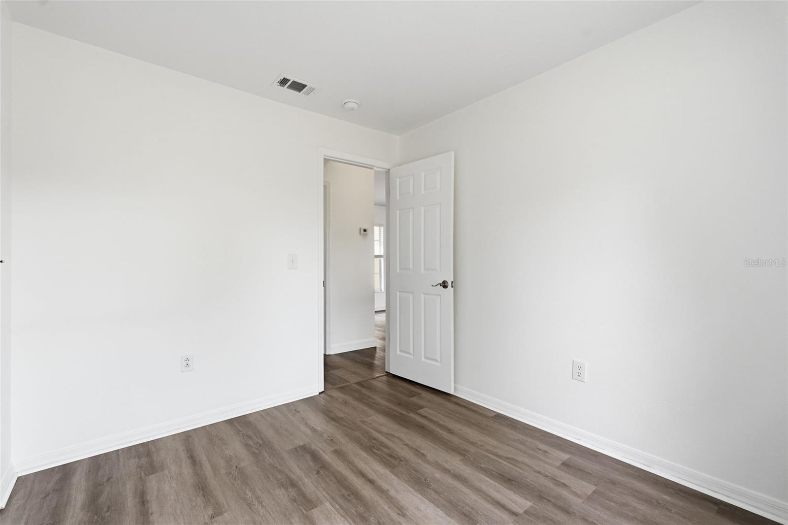 Image 22 of 50 For 4907 Bradford Lane