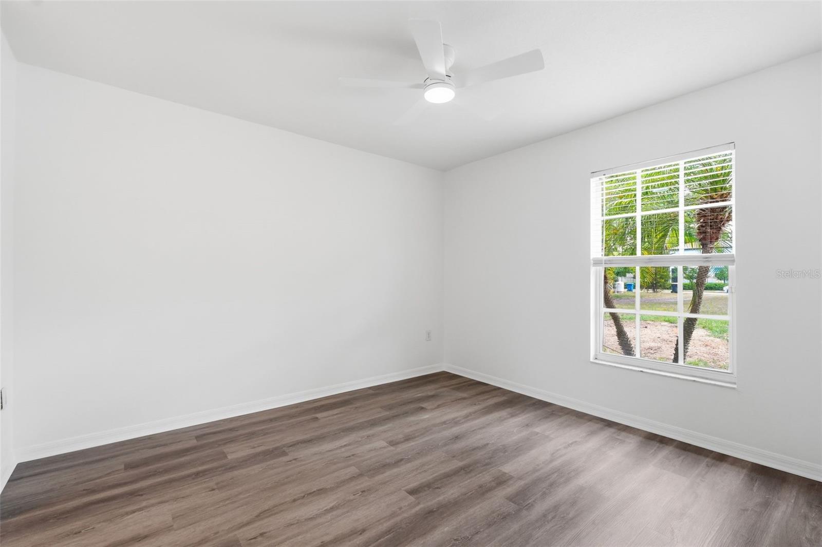 Image 23 of 50 For 4907 Bradford Lane