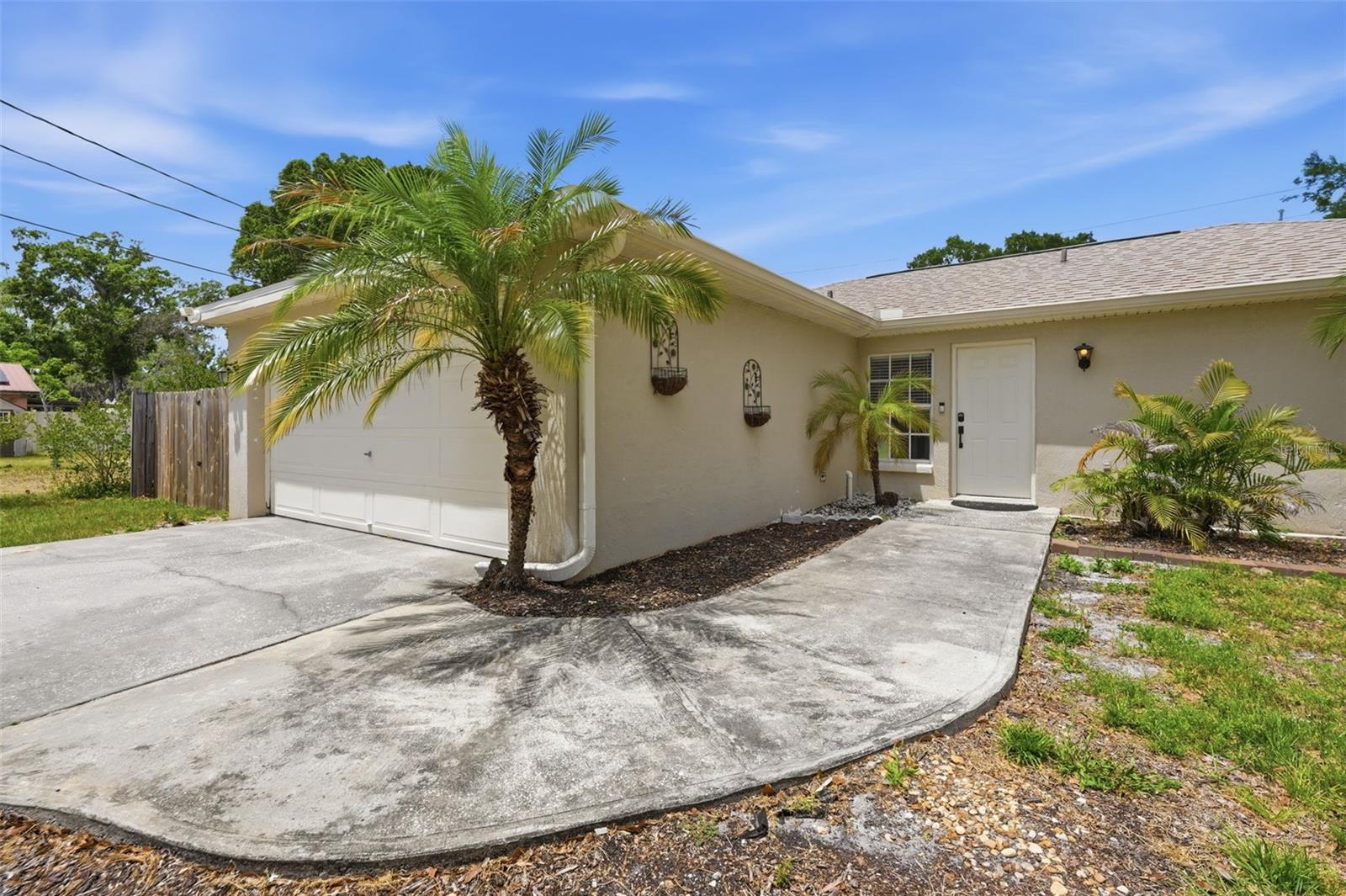 Image 3 of 50 For 4907 Bradford Lane