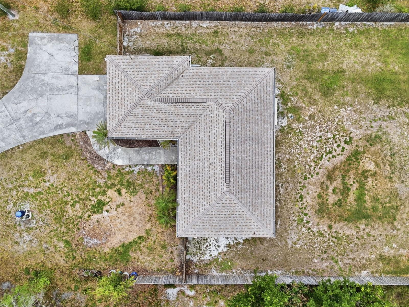 Image 4 of 50 For 4907 Bradford Lane