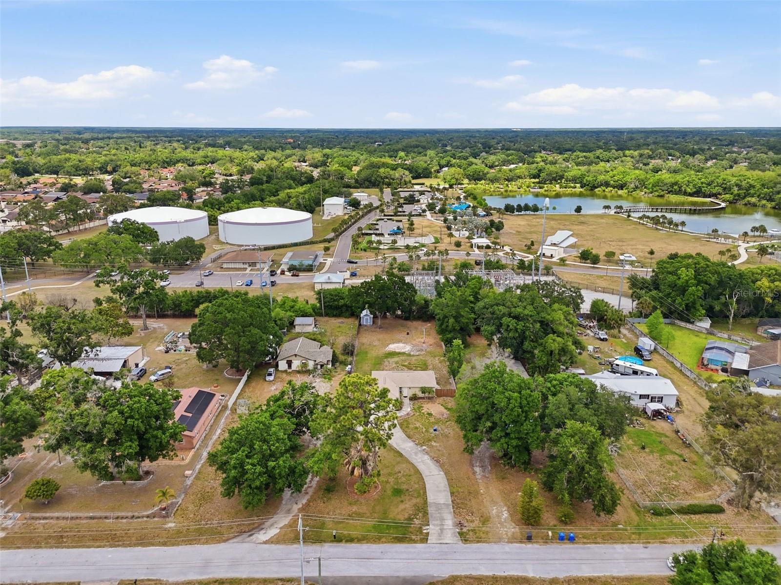 Image 42 of 50 For 4907 Bradford Lane