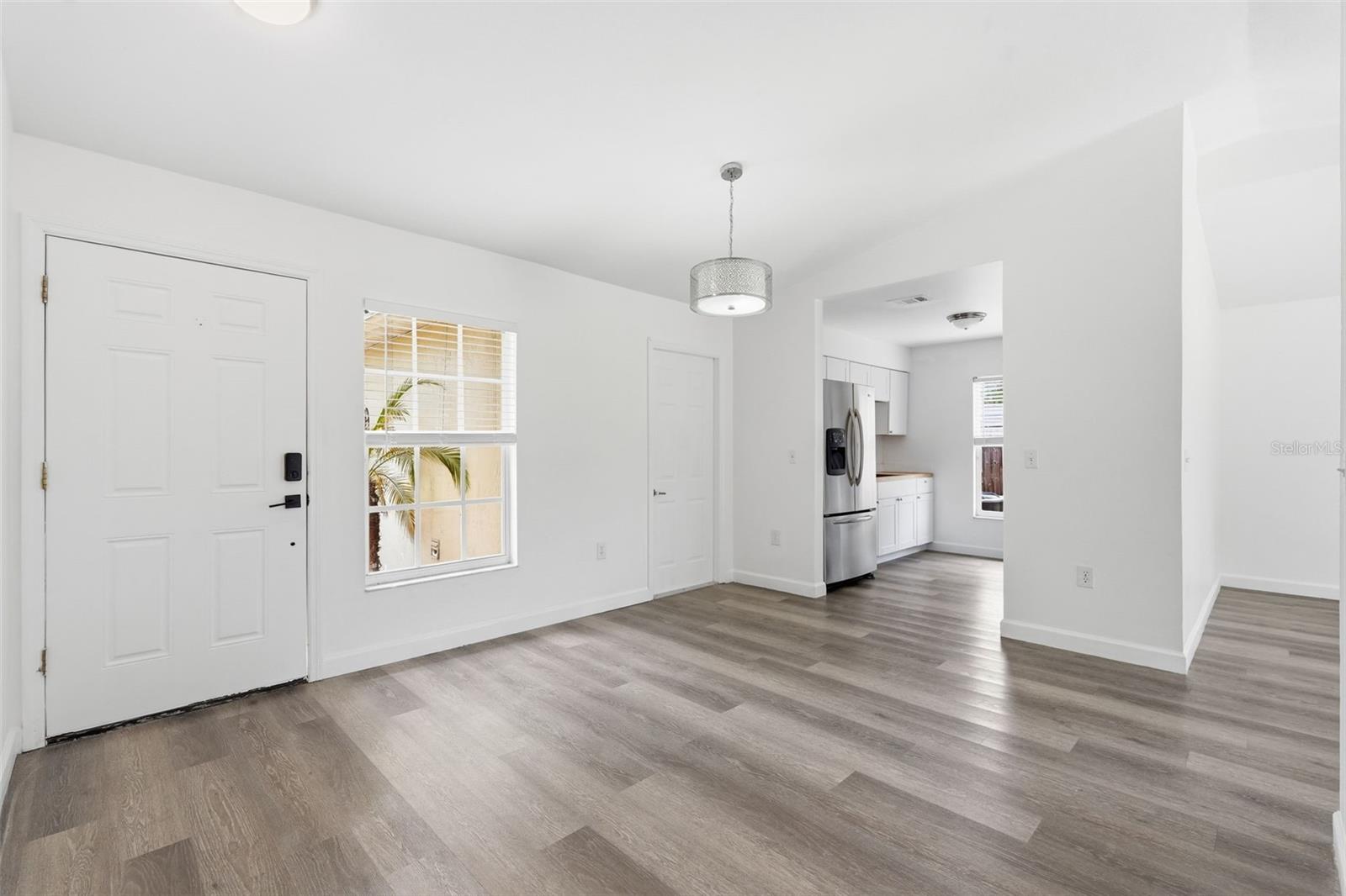 Image 7 of 50 For 4907 Bradford Lane