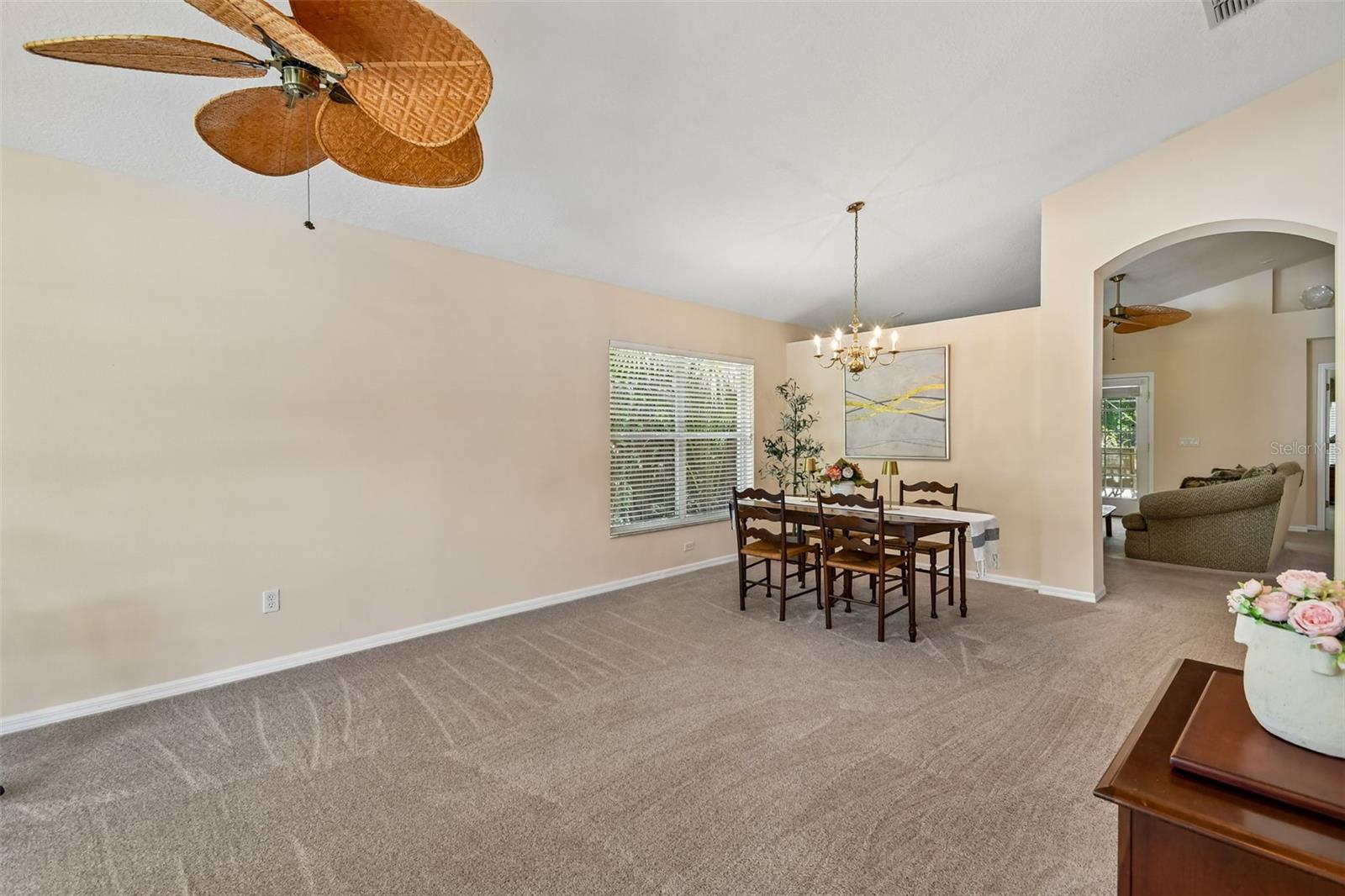 Image 11 of 70 For 814 Moonlit Lane