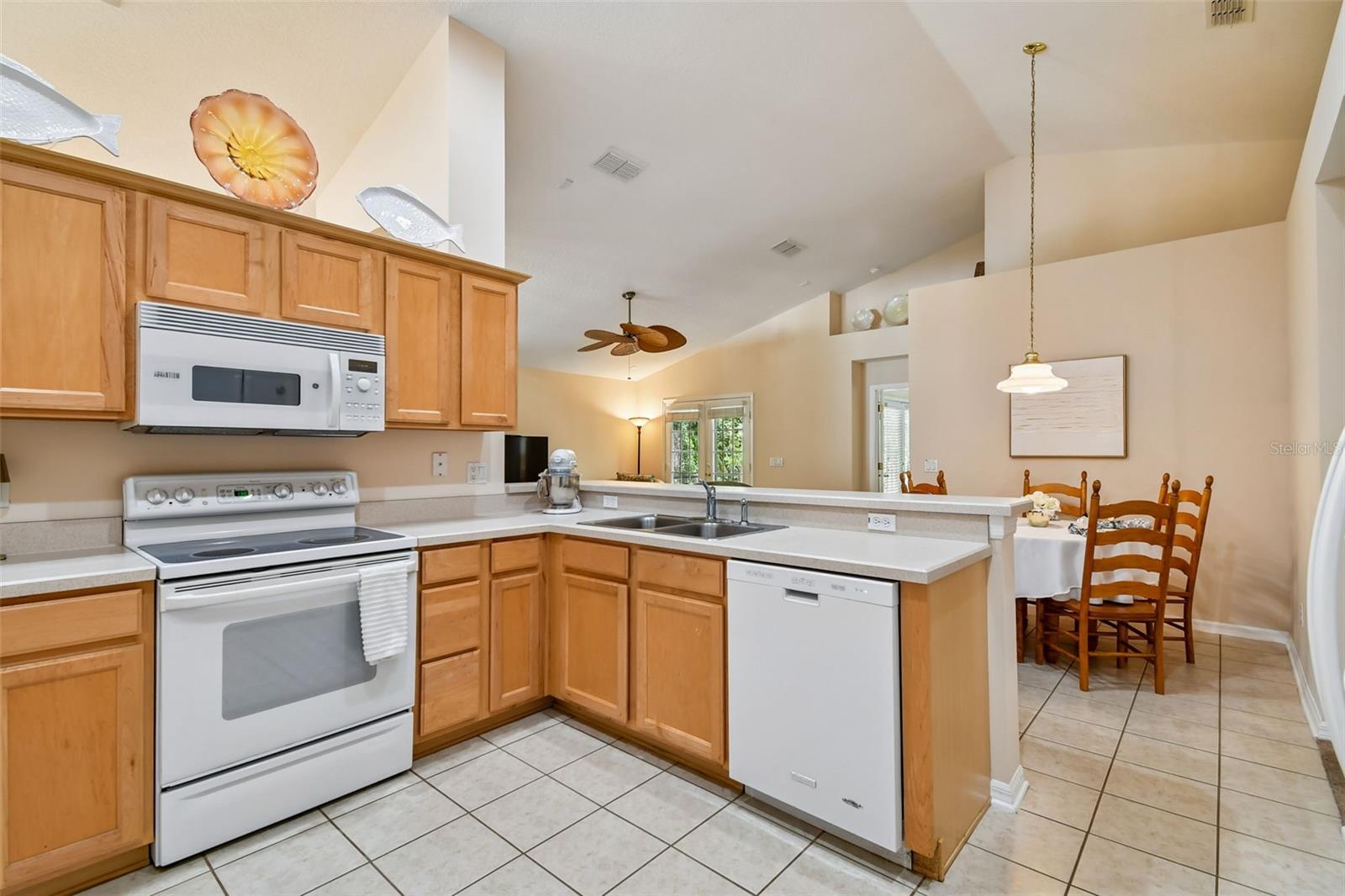 Image 14 of 70 For 814 Moonlit Lane