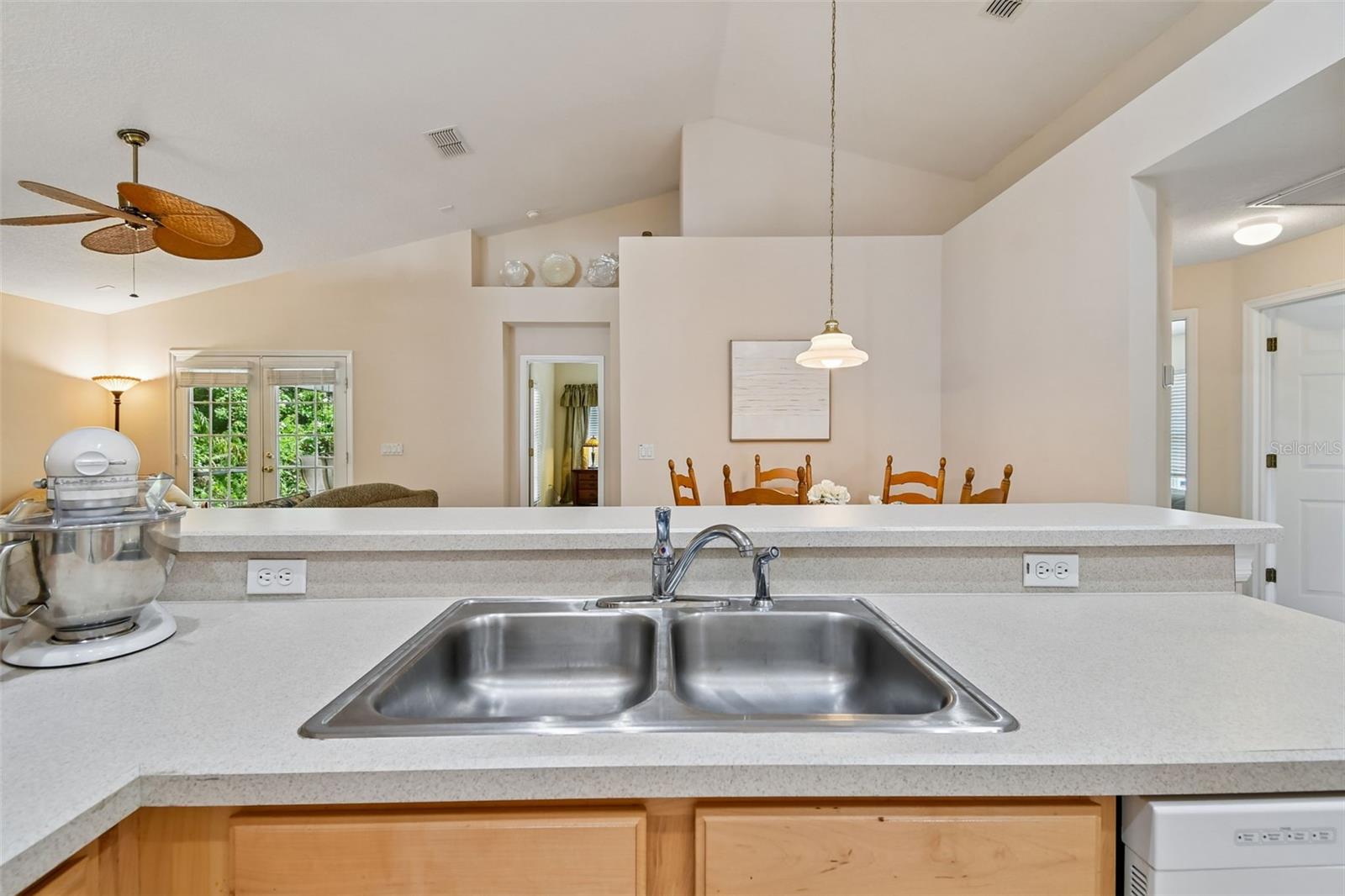 Image 15 of 70 For 814 Moonlit Lane