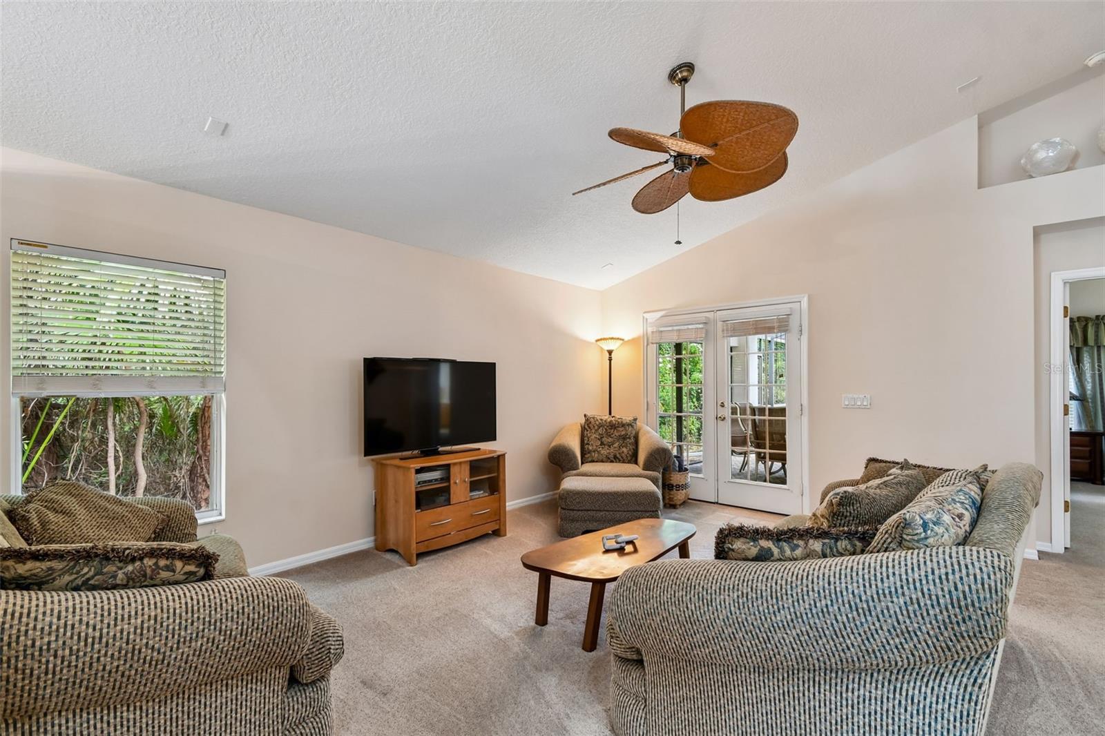 Image 22 of 70 For 814 Moonlit Lane