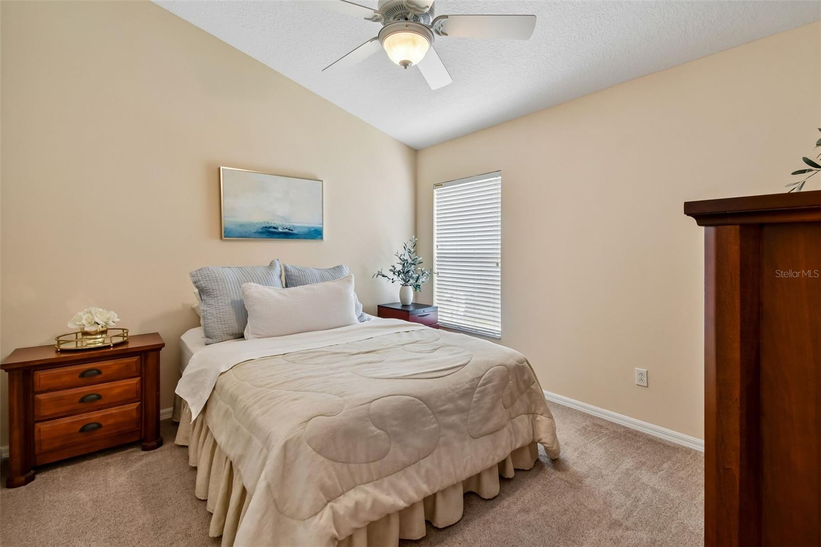 Image 33 of 70 For 814 Moonlit Lane