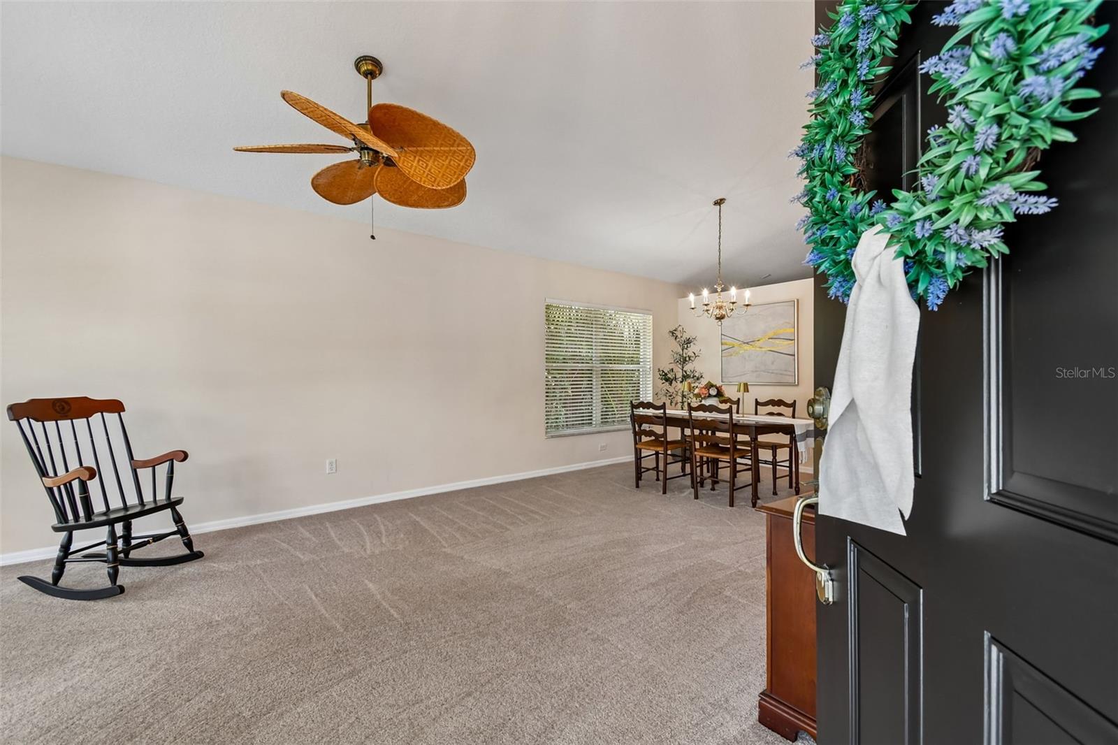 Image 6 of 70 For 814 Moonlit Lane