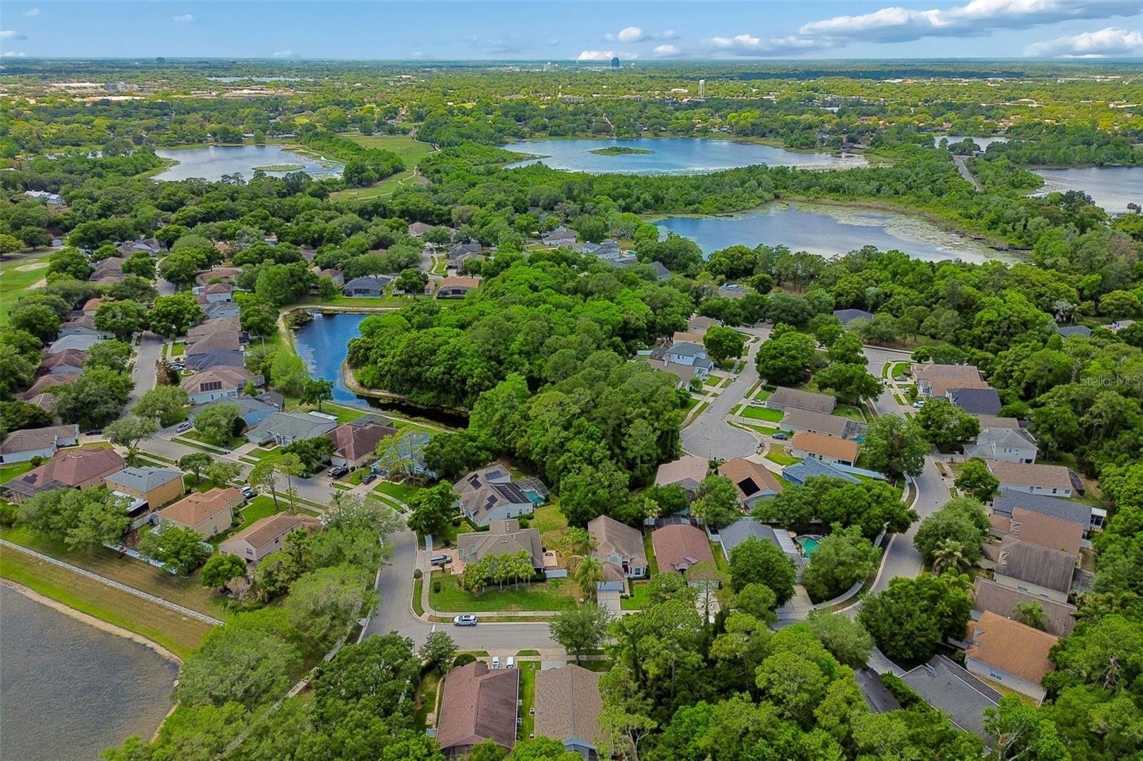 Image 68 of 70 For 814 Moonlit Lane