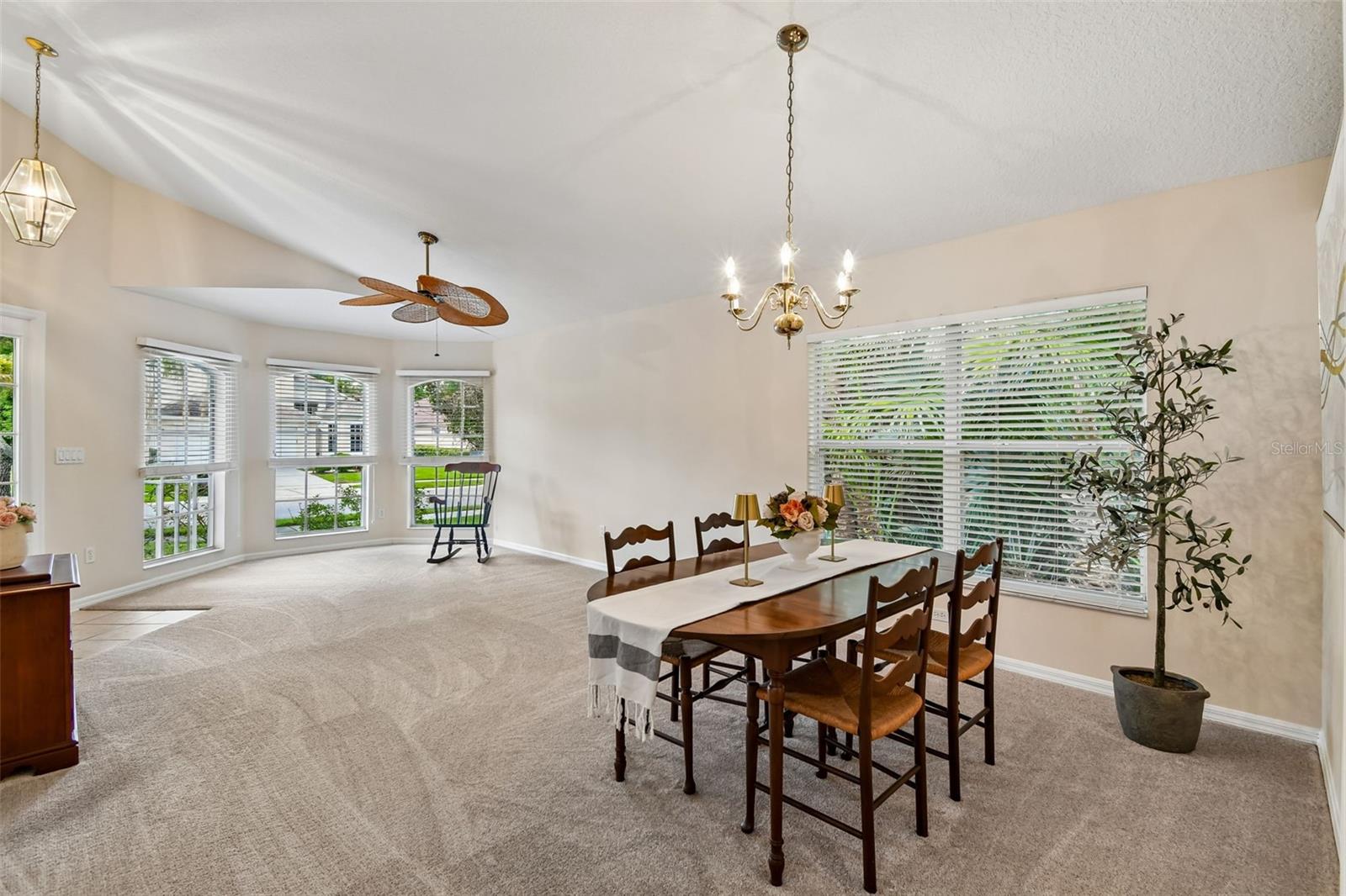 Image 9 of 70 For 814 Moonlit Lane