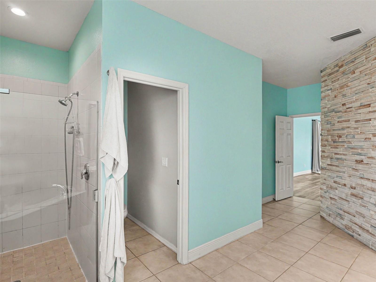 Image 14 of 38 For 1656 Pinyon Pine Dr