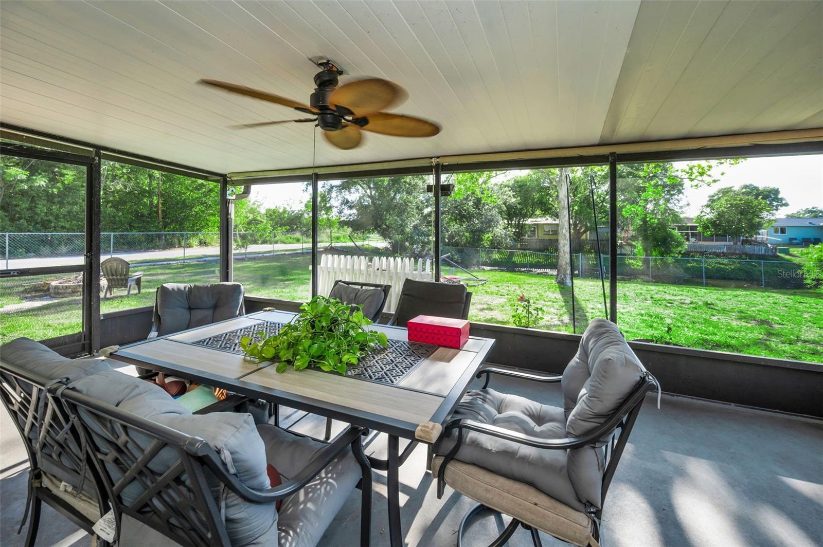 Listing photo id 26 for 3011 Shadow Oaks Drive