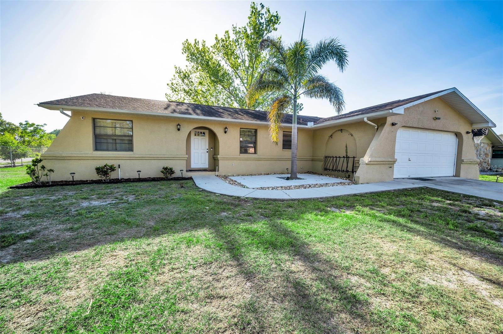 Listing photo id 31 for 3011 Shadow Oaks Drive