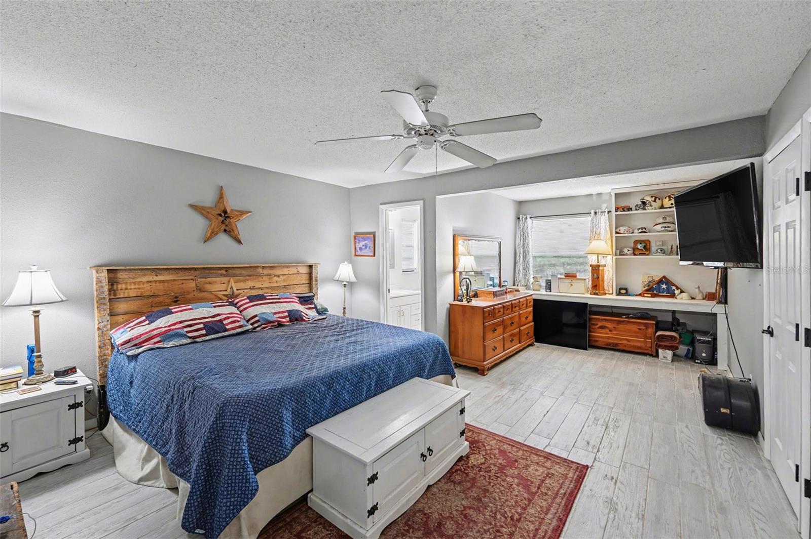 Image 13 of 29 For 429 Manor Boulevard