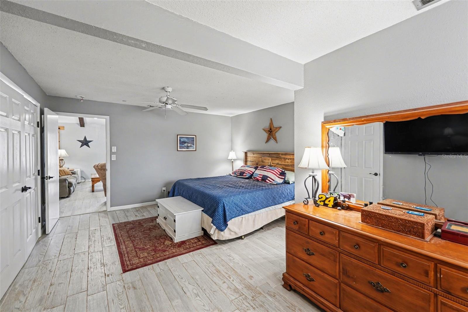 Image 14 of 29 For 429 Manor Boulevard