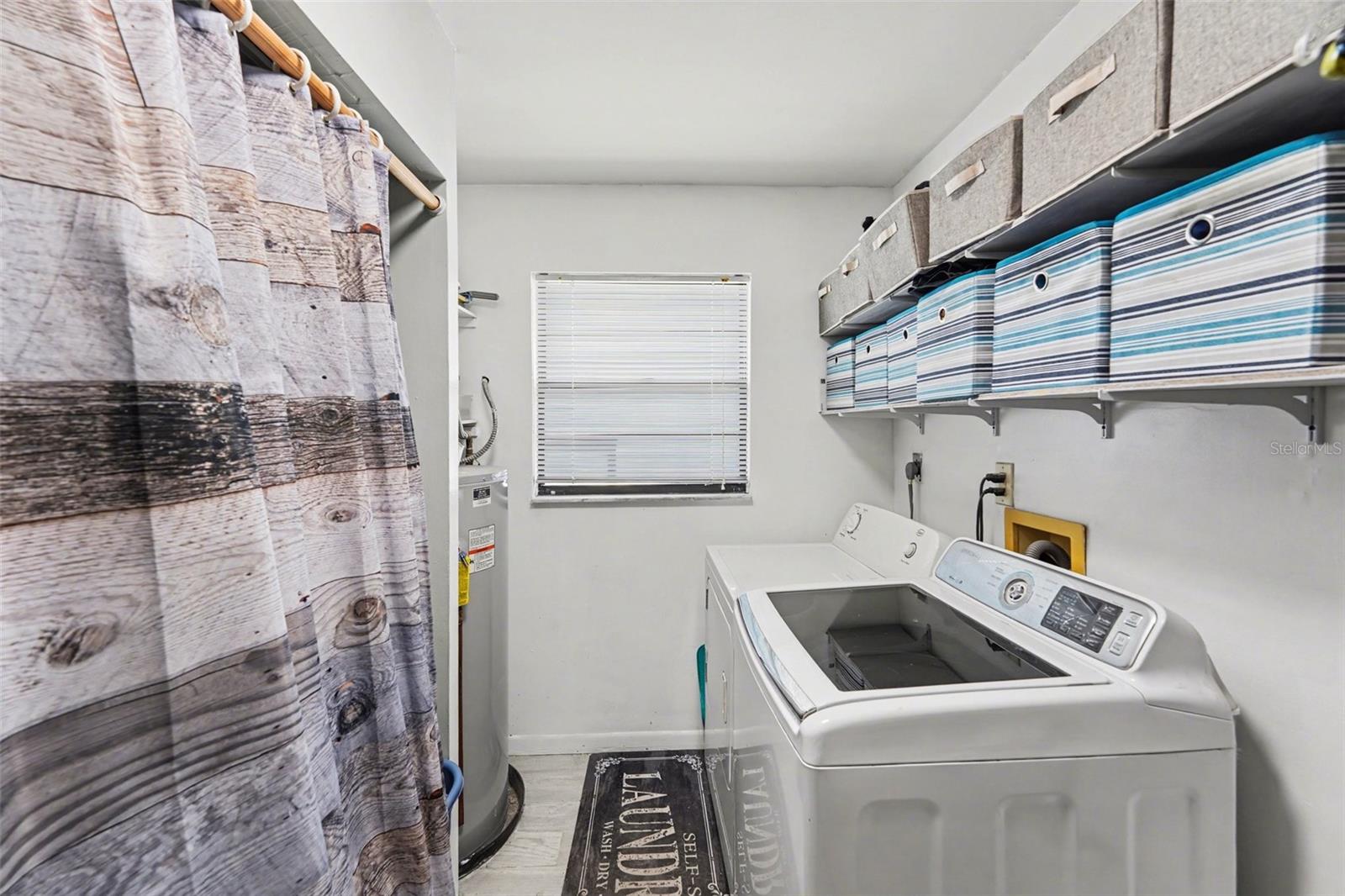 Image 21 of 29 For 429 Manor Boulevard