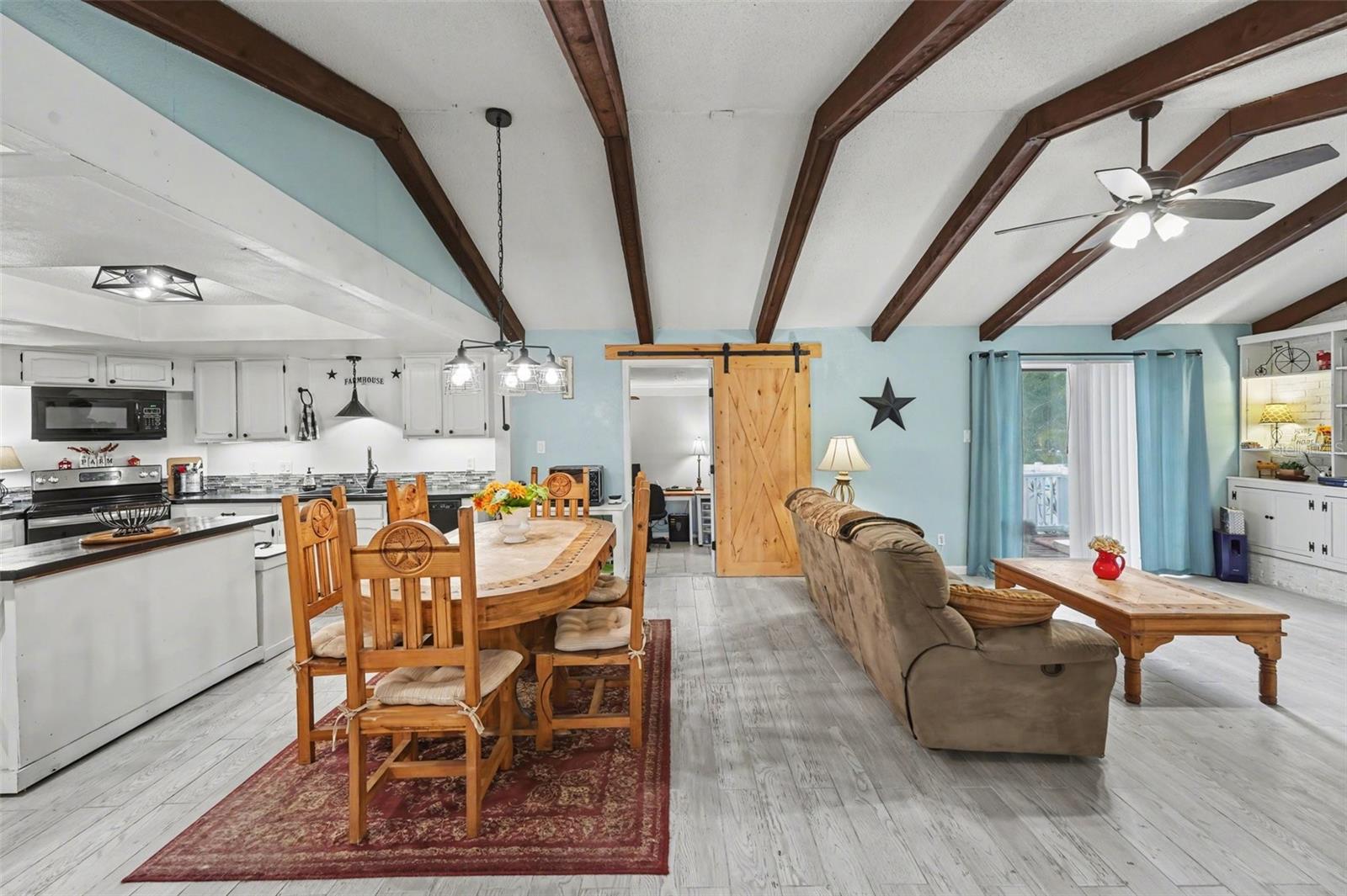 Image 7 of 29 For 429 Manor Boulevard