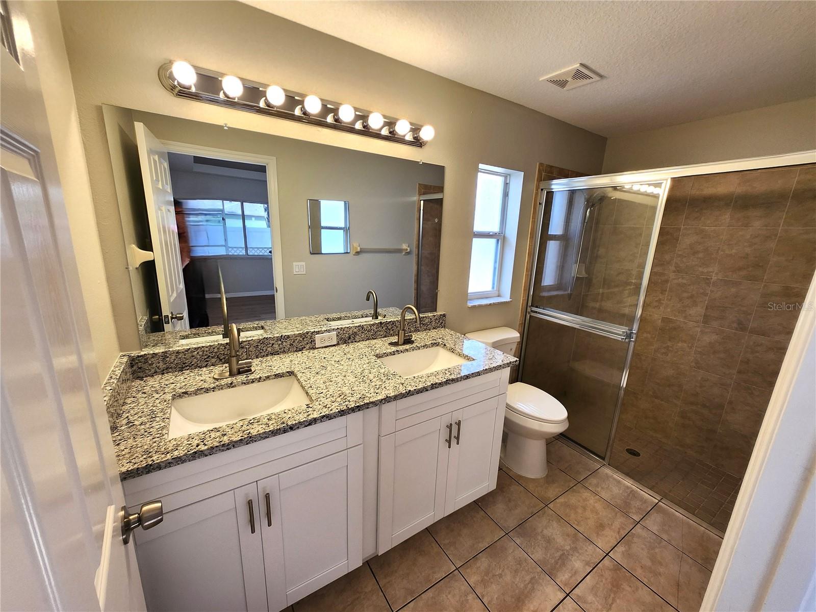 Image 15 of 39 For 7814 Brisbane Court