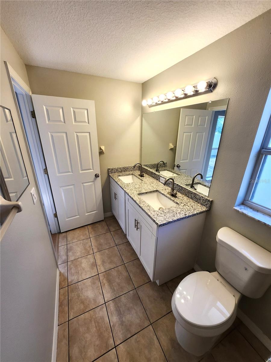 Image 17 of 39 For 7814 Brisbane Court