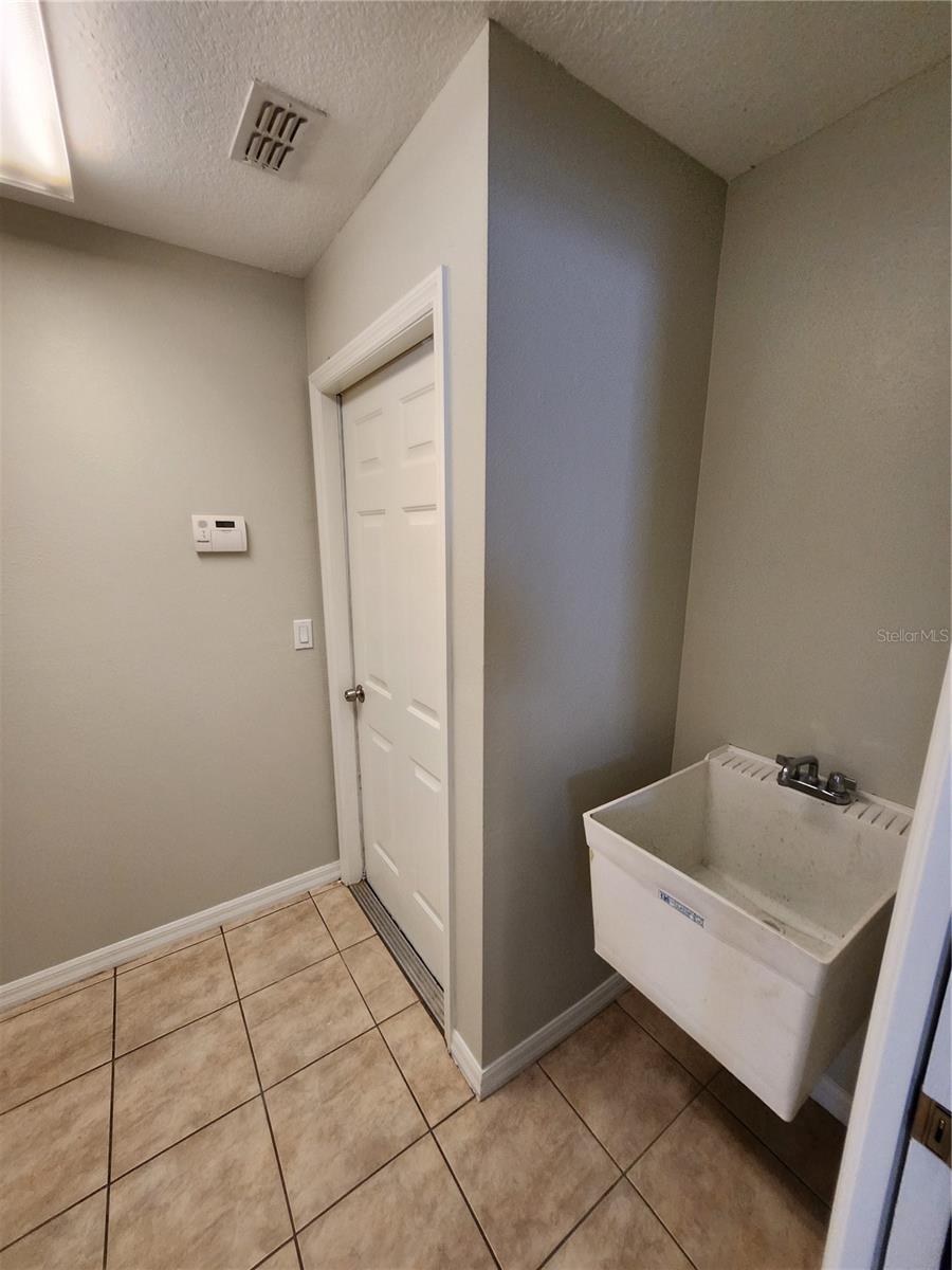 Image 37 of 39 For 7814 Brisbane Court