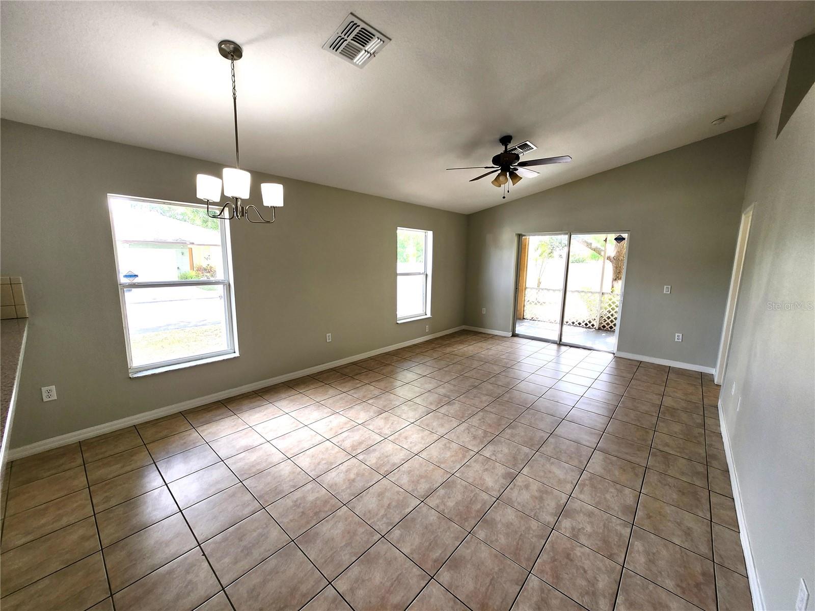 Image 7 of 39 For 7814 Brisbane Court