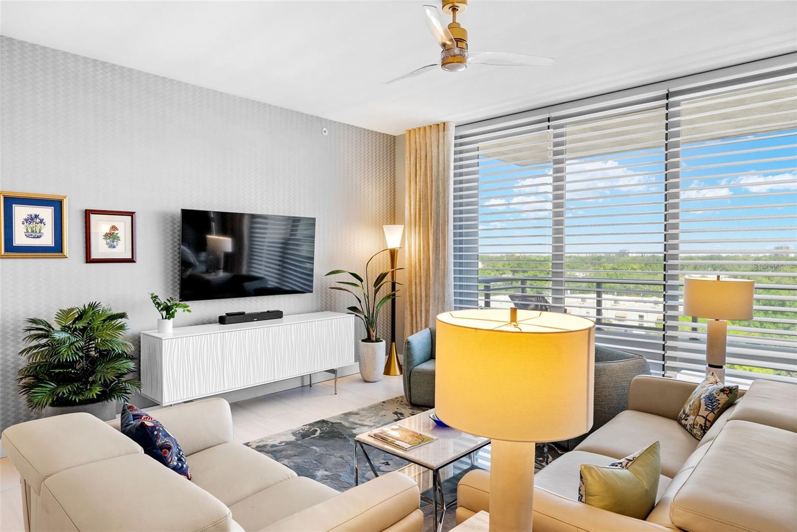 Listing photo id 13 for 2103 Bayshore Boulevard 703