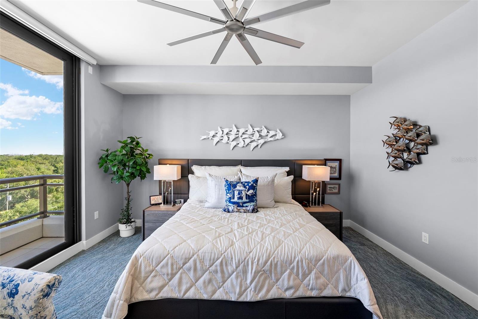 Listing photo id 26 for 2103 Bayshore Boulevard 703